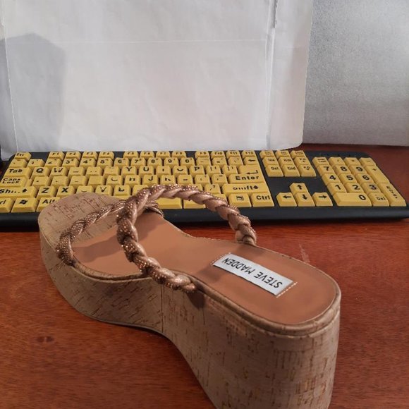 NEW ! Steve Madden Danya Wedge Heel Sandal Gold Glitter Size 8 - Picture 2 of 7